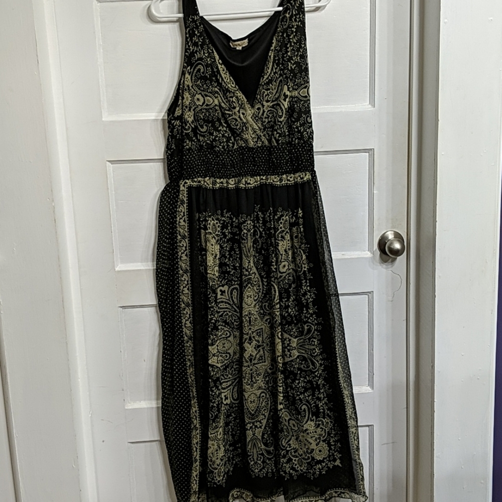 Black and cream dress